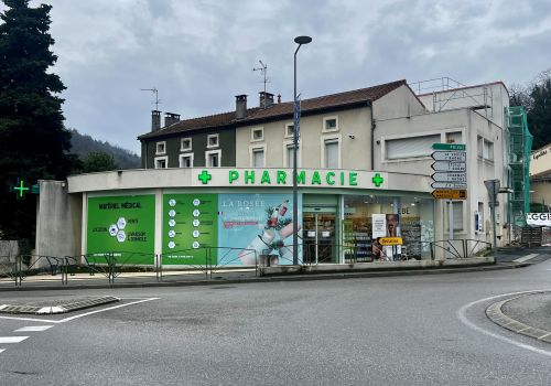 Rond-point pharmacie - 28 novembre 2023.jpg